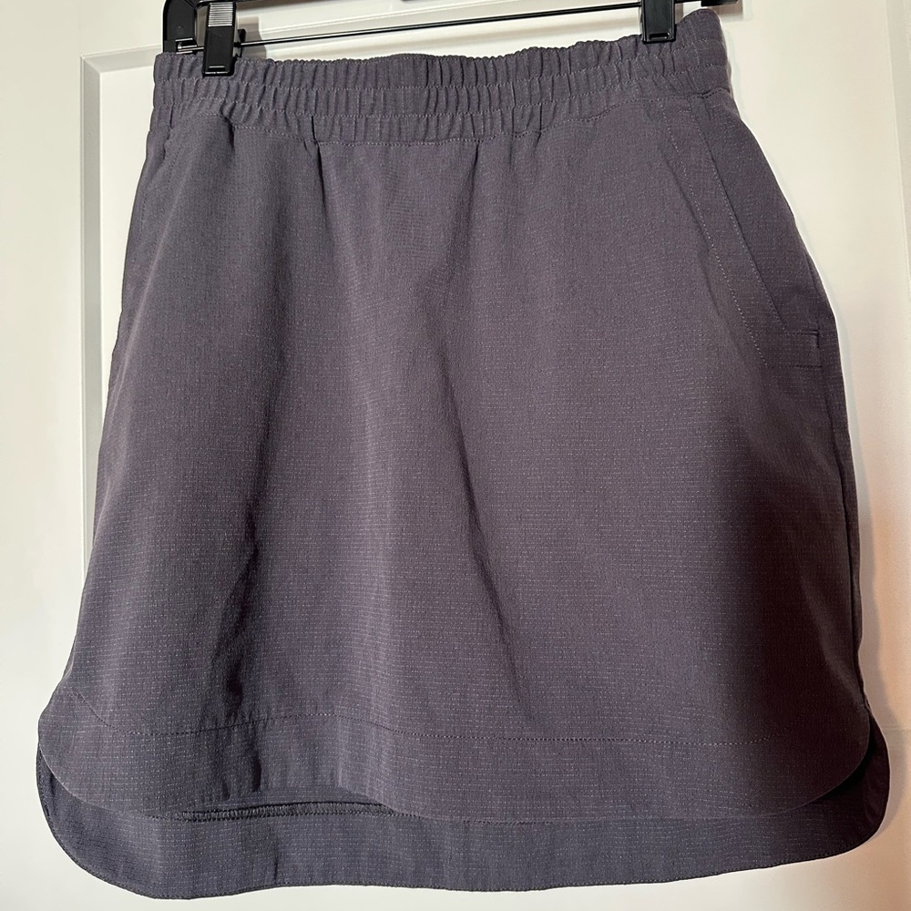 Duluth Trading Co AKHG Access Point Pull-On Skort